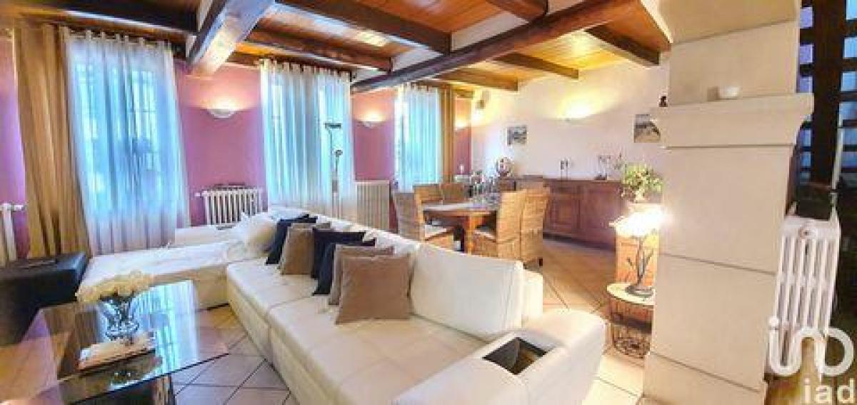 Casa de 5 dormitorios en Koenigsmacker, France No. 7719