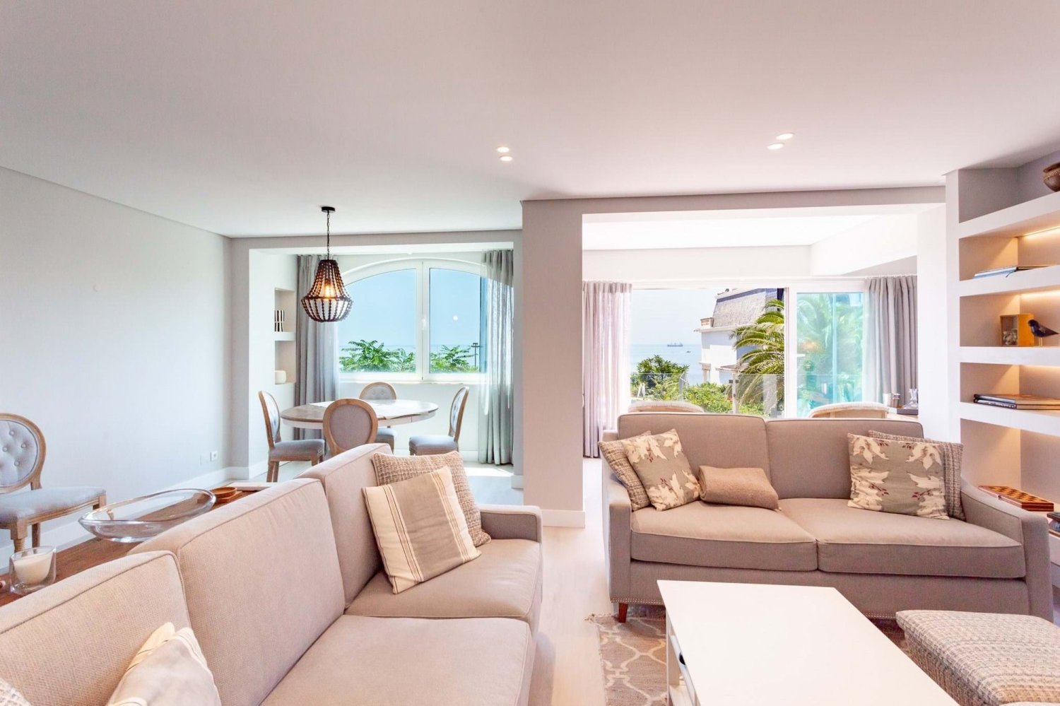 3 bedrooms Apartment in Cascais, Portugal No. 250573