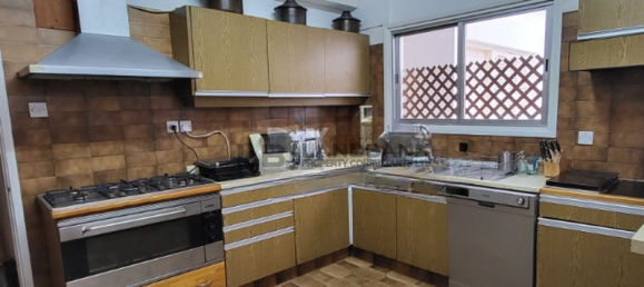 5 bedrooms House in Nicosia, Cyprus No. 13685 5