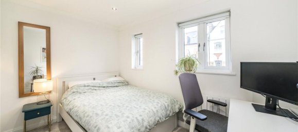 2 bedrooms House in London, United Kingdom No. 12931 19