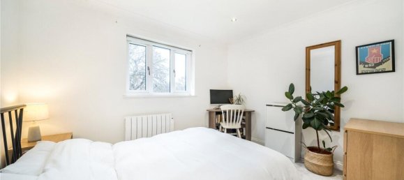 2 bedrooms House in London, United Kingdom No. 12931 22
