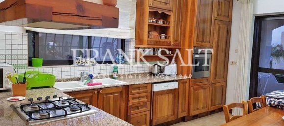 Maisonette de 3 dormitorios en Swieqi, Malta No. 4558 2