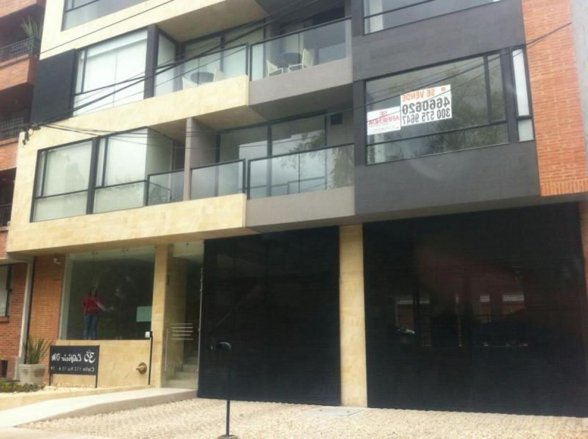 2 bedrooms House in Bogota, Colombia No. 12756