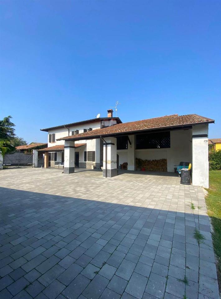 5غرفة منزل في Borghetto Lodigiano, Italy رقم 154209