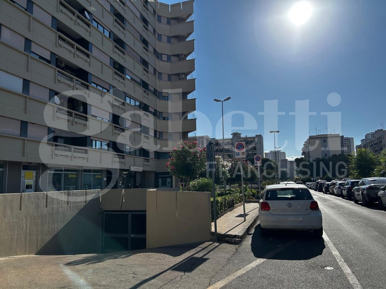 Garage à Taranto, Italy 14m² No. 353742