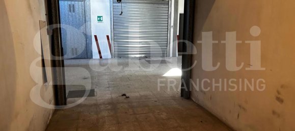 Garage à Taranto, Italy 14m² No. 353742 16