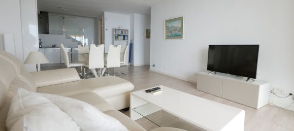 3 bedrooms Penthouse in Marbella, Spain No. 37188 8