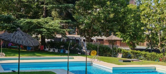 3 bedrooms Apartment in Majadahonda, Spain No. 169853 2