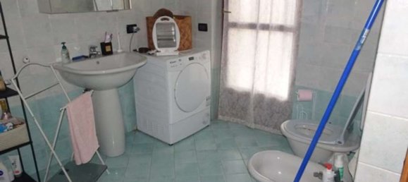 5 rooms Apartment in Sommariva del Bosco, Italy No. 277851 8