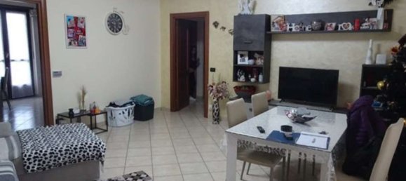 5 rooms Apartment in Sommariva del Bosco, Italy No. 277851 2