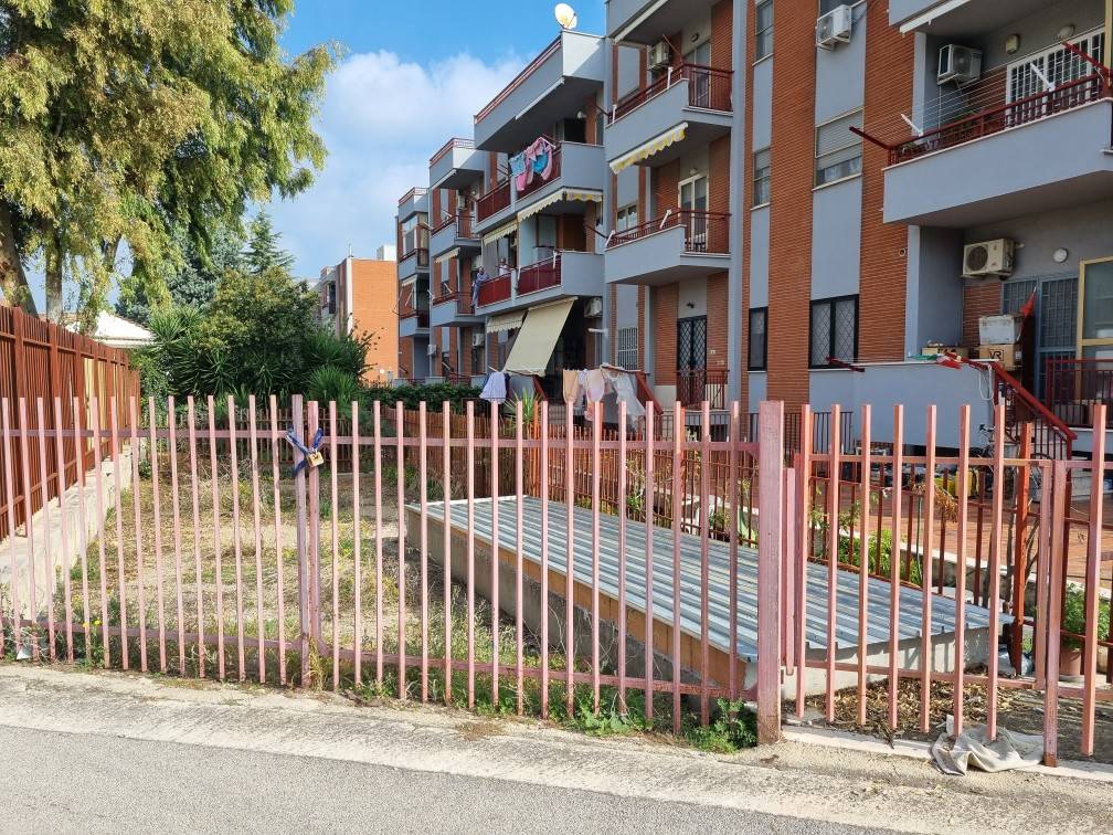 Entrepôt à Foggia, Italy 201m² No. 133791