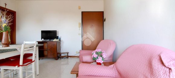 2 rooms Apartment in Jesolo, Italy No. 259993 8