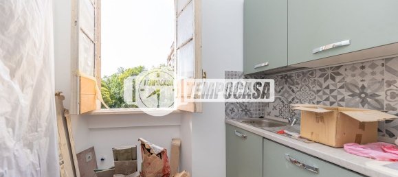 2 rooms Apartment in Rome, Italy No. 287515 4