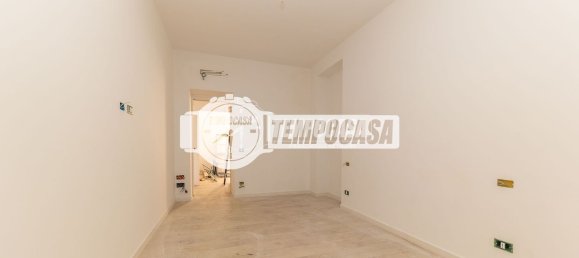 2 rooms Apartment in Rome, Italy No. 287515 33
