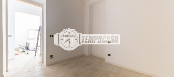 2 rooms Apartment in Rome, Italy No. 287515 35