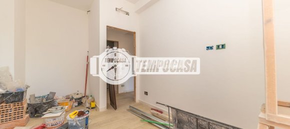 2 rooms Apartment in Rome, Italy No. 287515 21