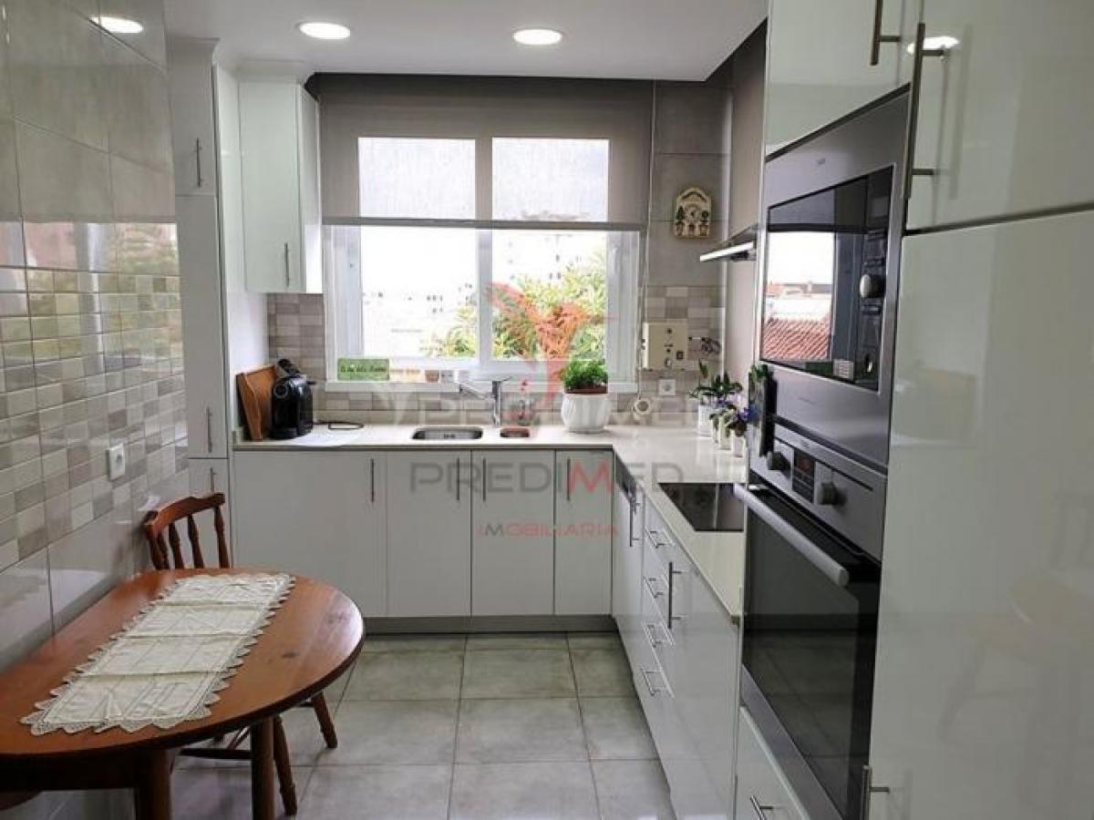 Apartamento de 2 dormitorios en Cascais, Portugal No. 3943