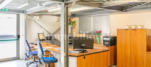 Armazém de 5 divisões em Capriolo, Italy N.º 13331 14