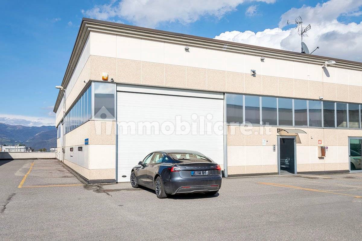 Armazém de 5 divisões em Capriolo, Italy N.º 13331