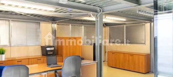 Armazém de 5 divisões em Capriolo, Italy N.º 13331 15