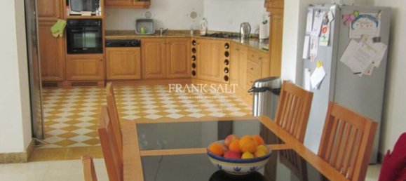 Villa de 5 dormitorios en Lija, Malta No. 8477 8