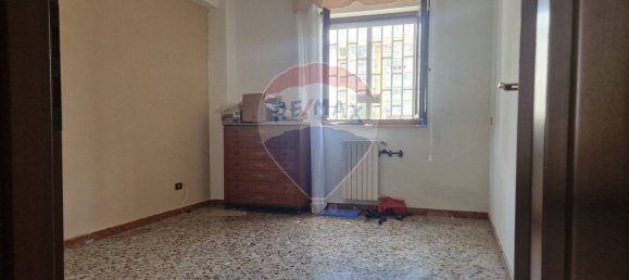 Apartamento T3 em Bari, Italy N.º 371108 8