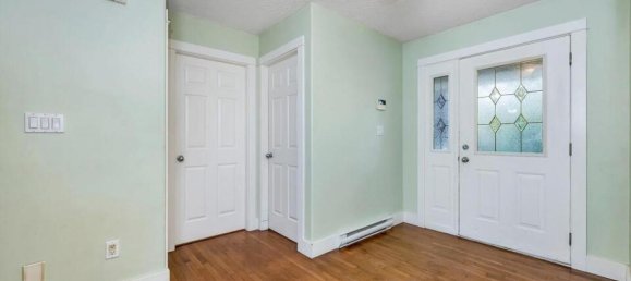 2 bedrooms House in British Columbia, Canada No. 1274 5