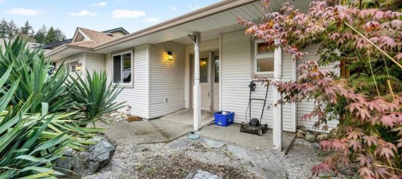 2 bedrooms House in British Columbia, Canada No. 1274 4