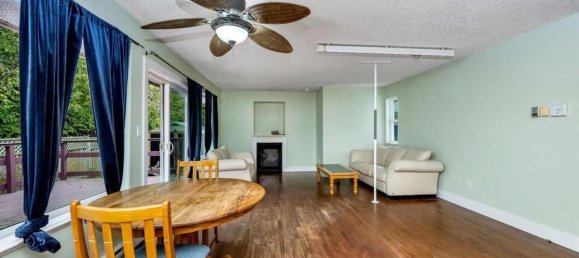 2 bedrooms House in British Columbia, Canada No. 1274 9