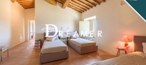 5 Schlafzimmer Villa in Volterra, Italy, Nr. 334985 37