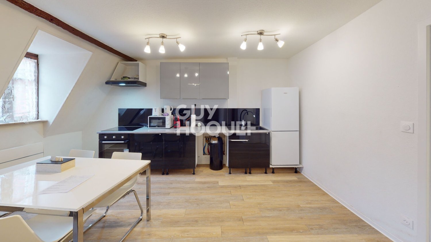 Apartamento de 1 dormitorio en Mulhouse, France No. 99351