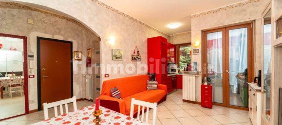 Apartamento de 2 dormitorios en Rosta, Italy No. 349390 2