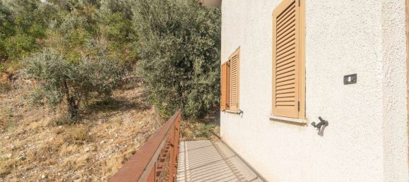 5-Zimmer Haus in Poggio Catino, Italy, Nr. 205874 19