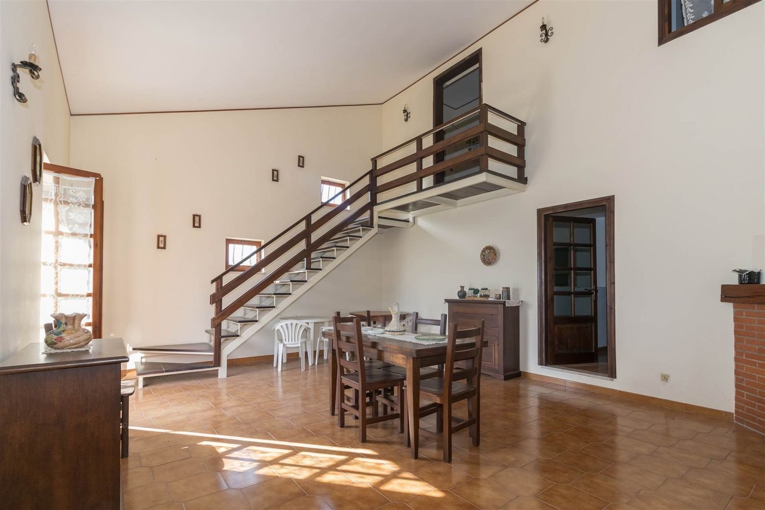 5-Zimmer Haus in Poggio Catino, Italy, Nr. 205874