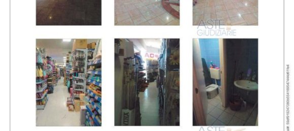 Коммерческая недвижимость 112500м² в Рокка Сан Джованни, Италия № 30538 3