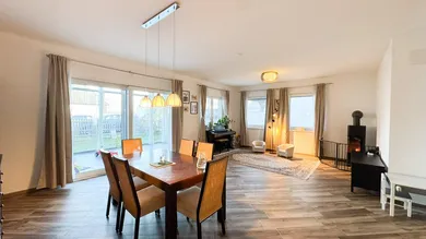 Casa de 5 habitaciónes en Stockerau, Austria No. 31339