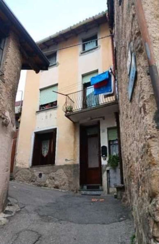 Apartamento de 4 divisões em Pasturo, Italy N.º 6495