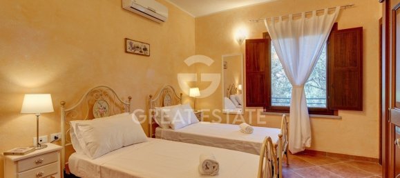 10 chambres Villa à Monte San Savino, Italy No. 288062 16