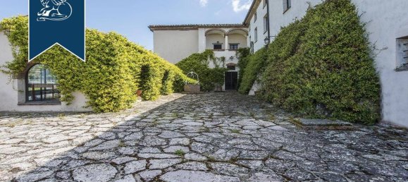 100 bedrooms Villa in Castiglione del Lago, Italy No. 129620 24
