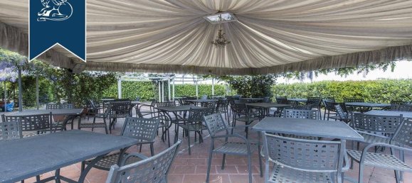 100 bedrooms Villa in Castiglione del Lago, Italy No. 129620 19