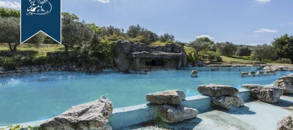 100 bedrooms Villa in Castiglione del Lago, Italy No. 129620 13