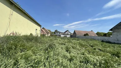 880m² Land in Harmannsdorf, Austria No. 256636