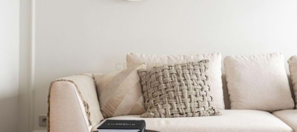 Apartamento de 3 dormitorios en Eixample, Spain No. 134767 7