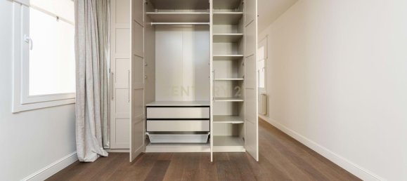 Apartamento de 3 dormitorios en Eixample, Spain No. 134767 22