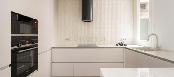 Apartamento de 3 dormitorios en Eixample, Spain No. 134767 12