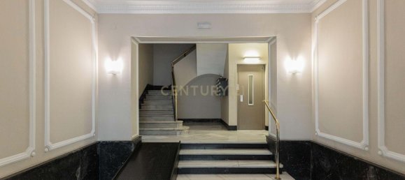 Apartamento de 3 dormitorios en Eixample, Spain No. 134767 32