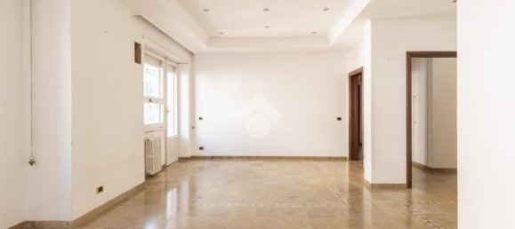 3 bedrooms Apartment in Rome, Italy No. 324706 4