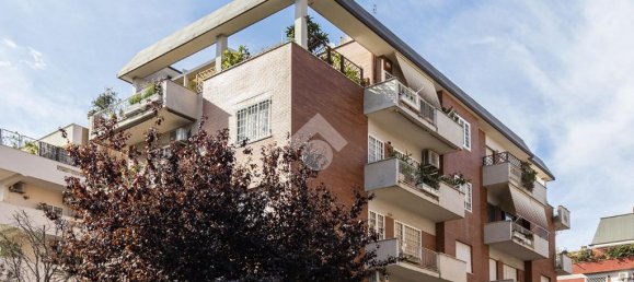 3 bedrooms Apartment in Rome, Italy No. 324706 5