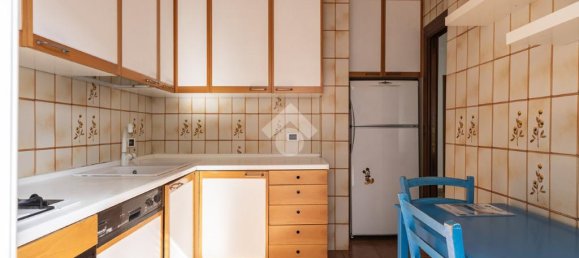 3 bedrooms Apartment in Rome, Italy No. 324706 22