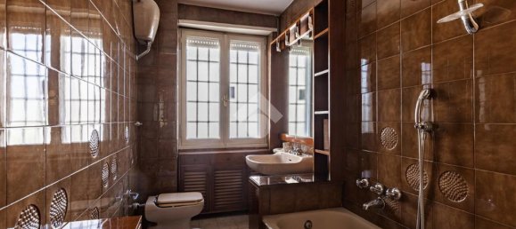 3 bedrooms Apartment in Rome, Italy No. 324706 10